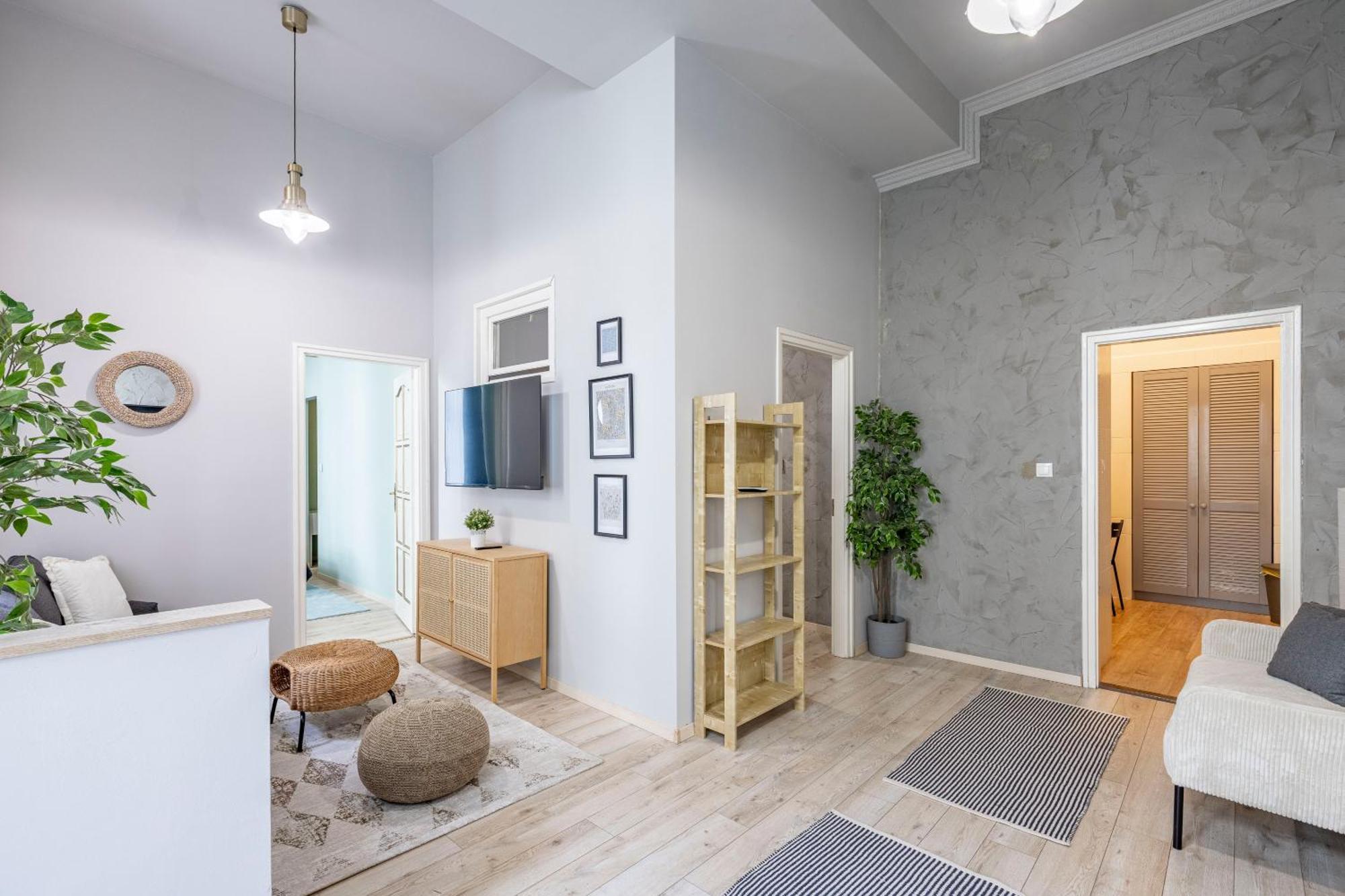 Hidden Gem With Terrace On The Andrassy Fashion Road Apartment Budapest Bagian luar foto
