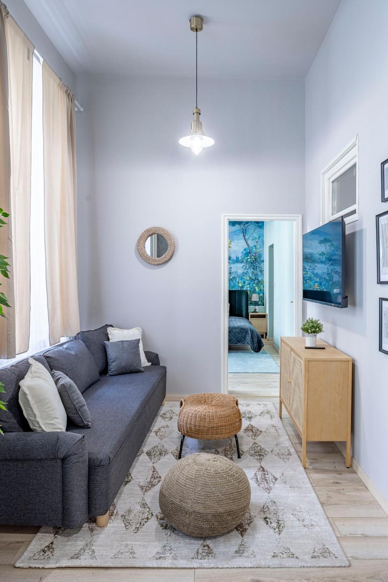 Hidden Gem With Terrace On The Andrassy Fashion Road Apartment Budapest Bagian luar foto